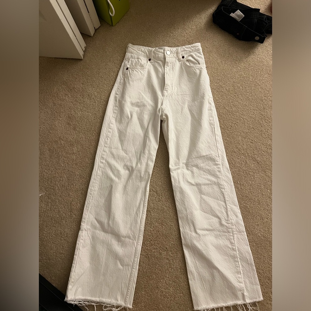 Zara White wide leg jeans